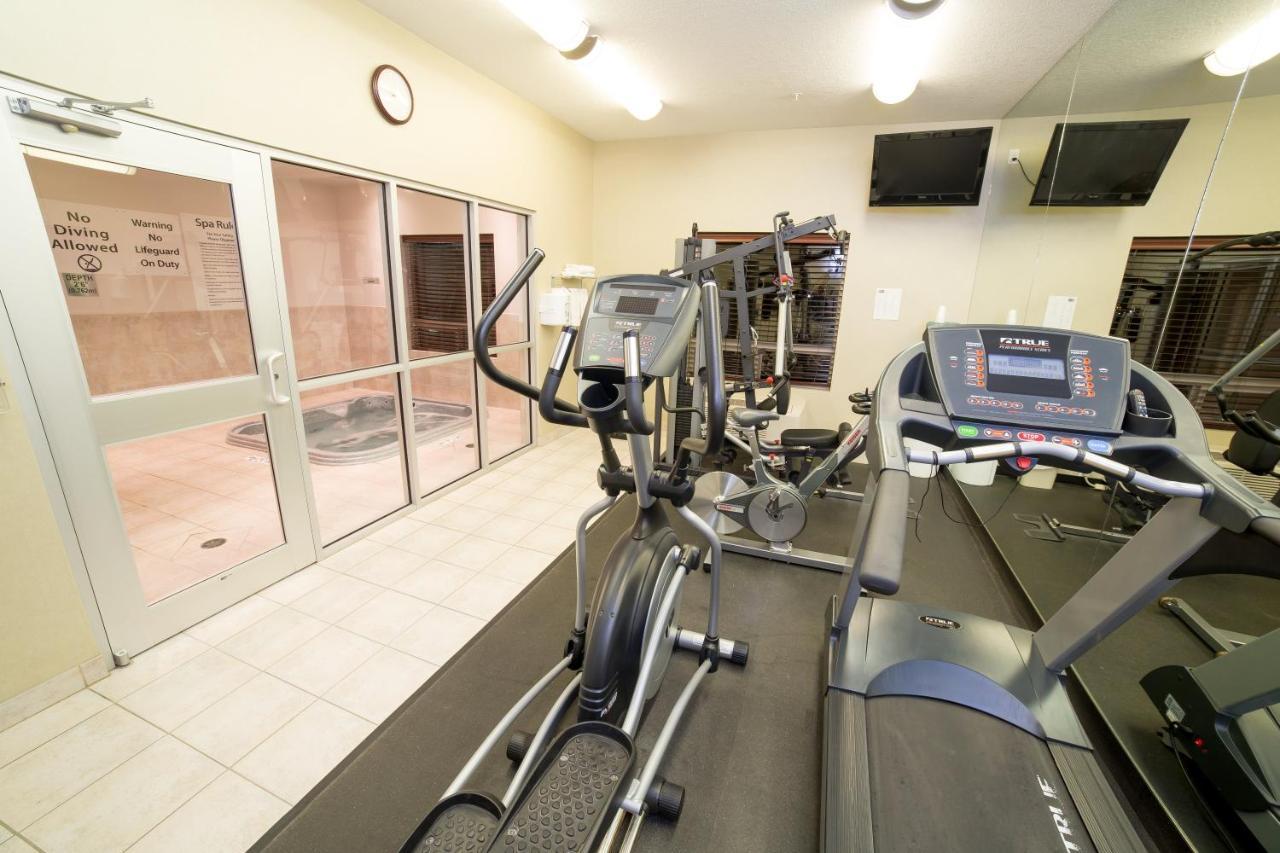 Holiday Inn Express & Suites Drayton Valley By Ihg Exterior foto