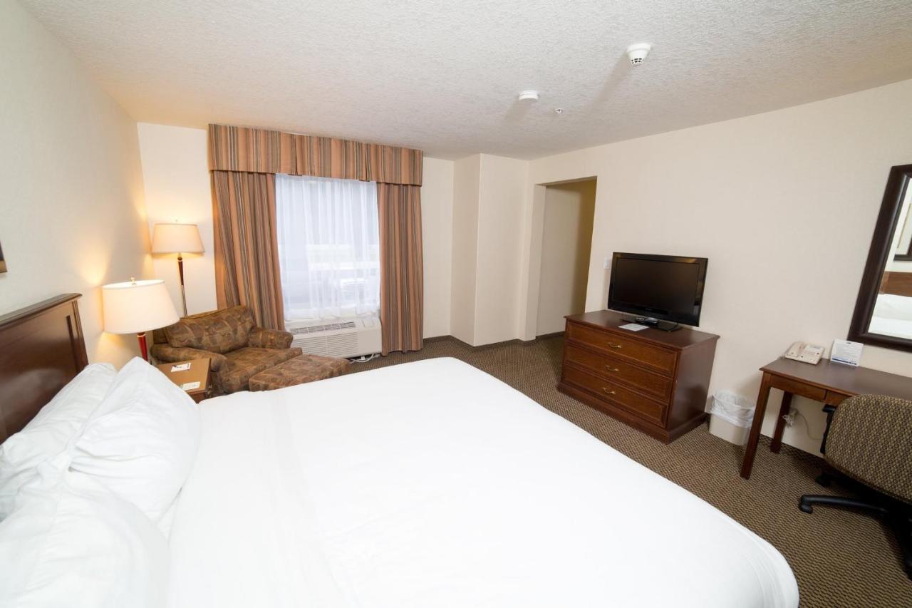 Holiday Inn Express & Suites Drayton Valley By Ihg Exterior foto