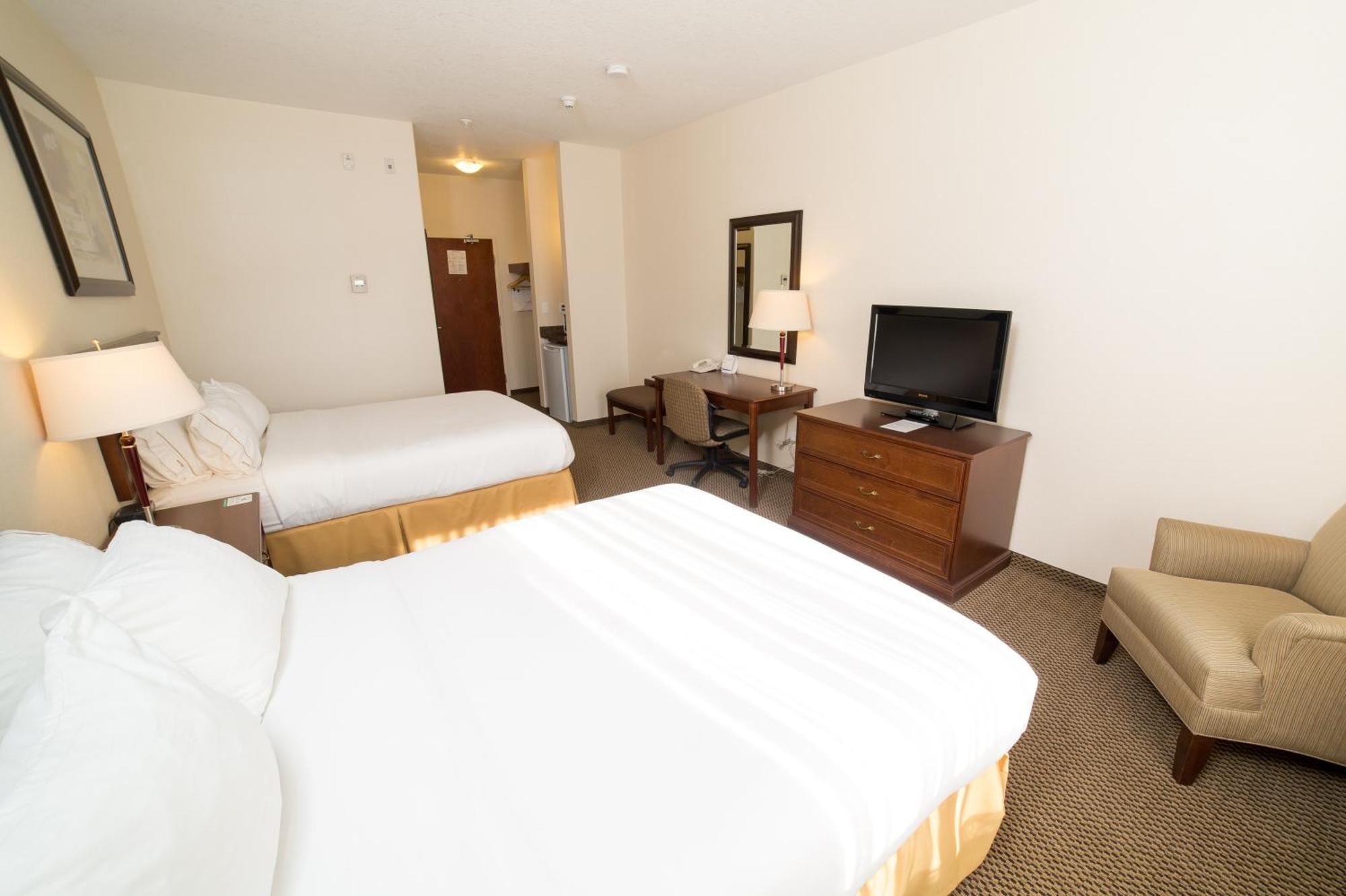 Holiday Inn Express & Suites Drayton Valley By Ihg Exterior foto