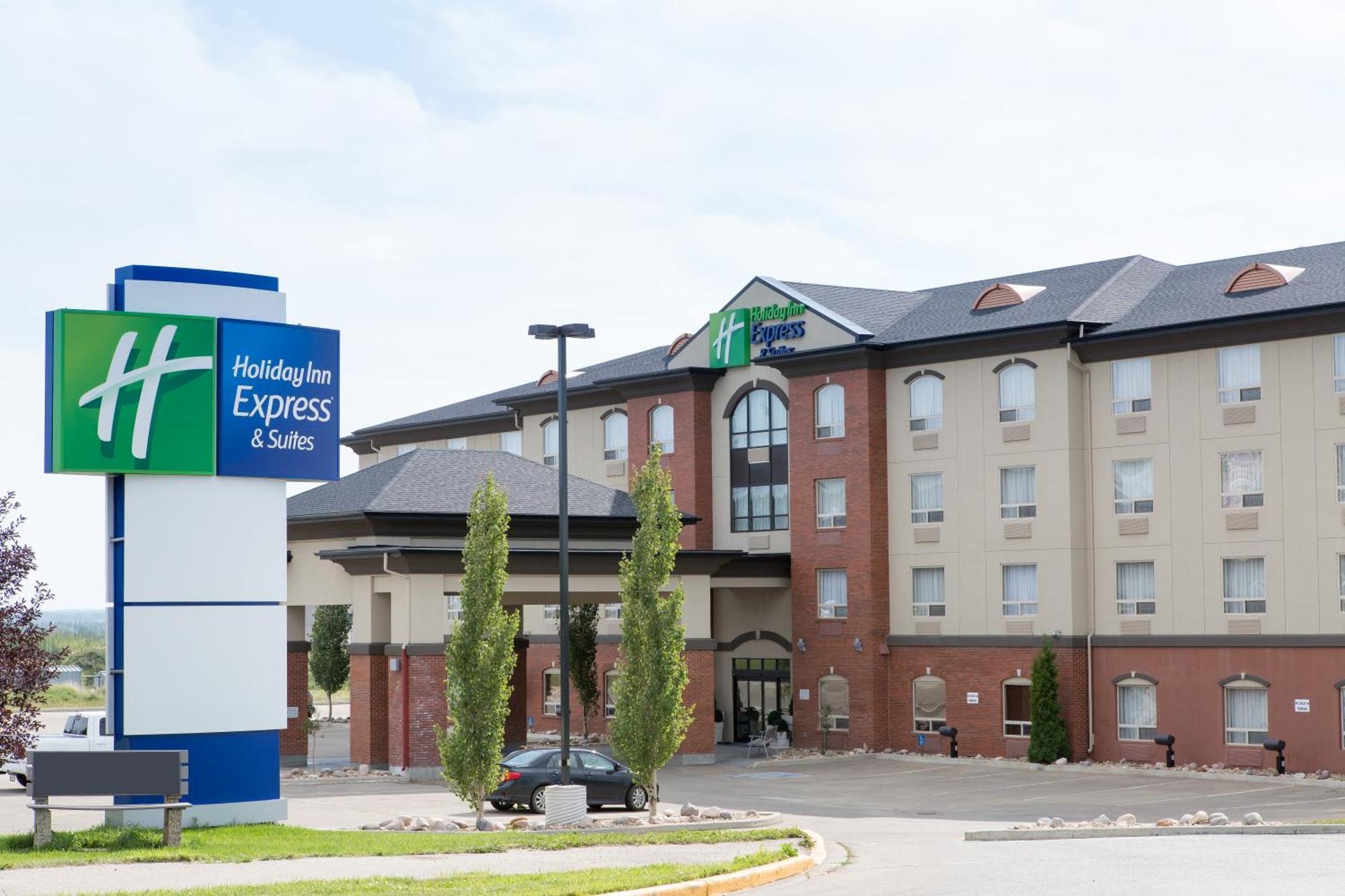 Holiday Inn Express & Suites Drayton Valley By Ihg Exterior foto