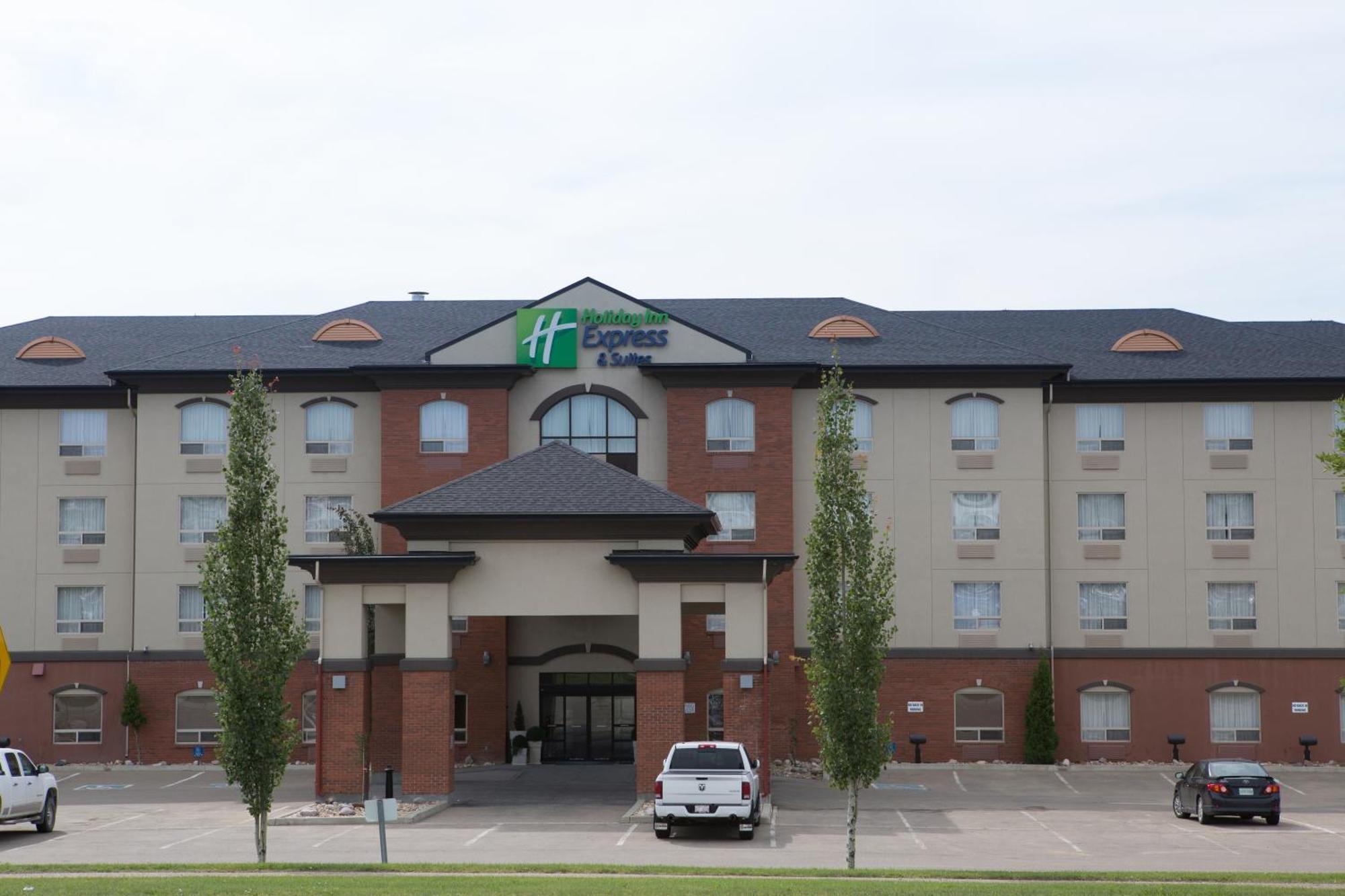 Holiday Inn Express & Suites Drayton Valley By Ihg Exterior foto