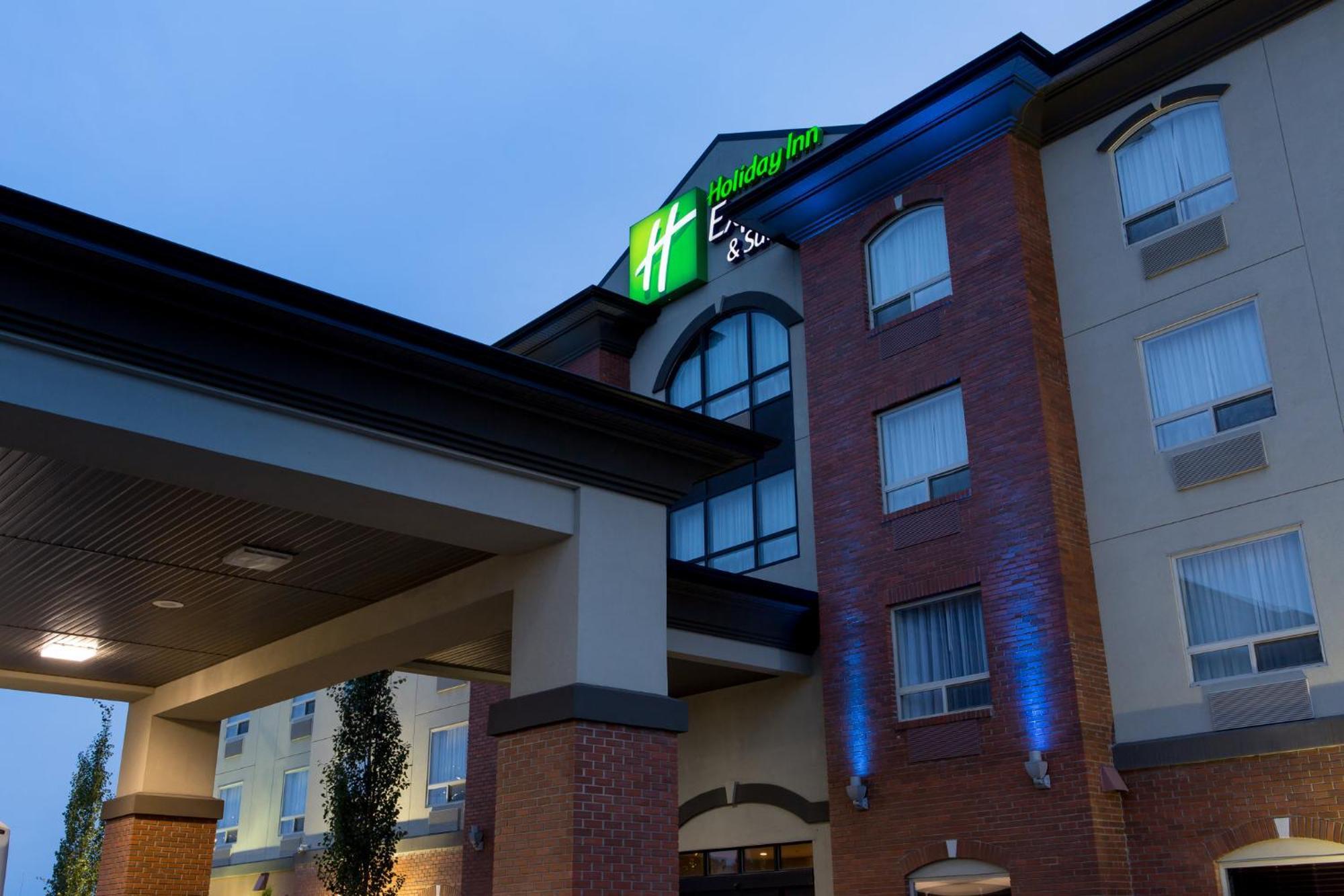 Holiday Inn Express & Suites Drayton Valley By Ihg Exterior foto