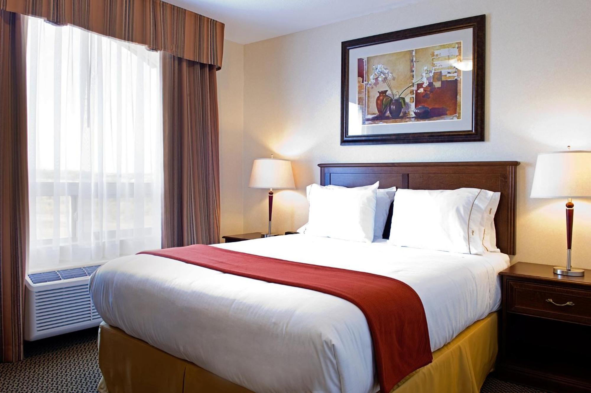 Holiday Inn Express & Suites Drayton Valley By Ihg Exterior foto