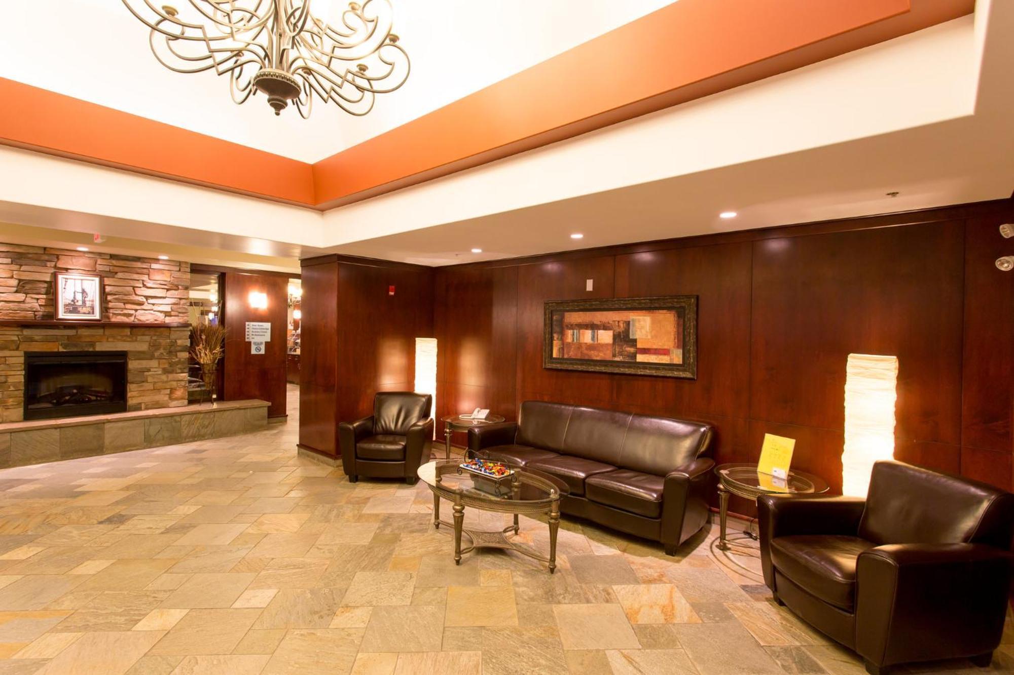 Holiday Inn Express & Suites Drayton Valley By Ihg Exterior foto
